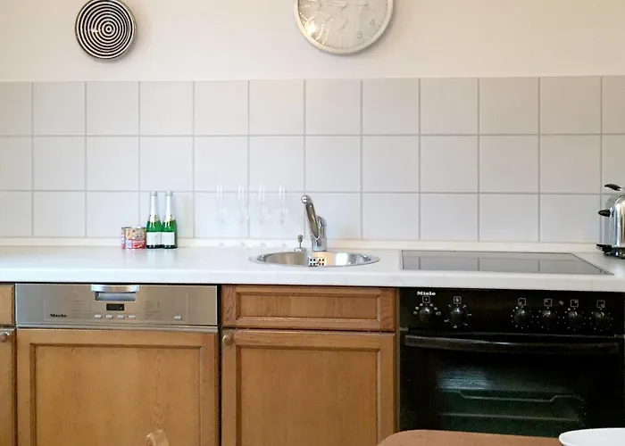 Koechlin - Charmante Doppelhaushaelfte Mit Garten Und Parkplatz * Lindau (Bodensee)
