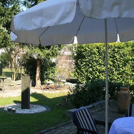 Hébergement de vacances Koechlin - Charmante Doppelhaushaelfte Mit Garten Und Parkplatz